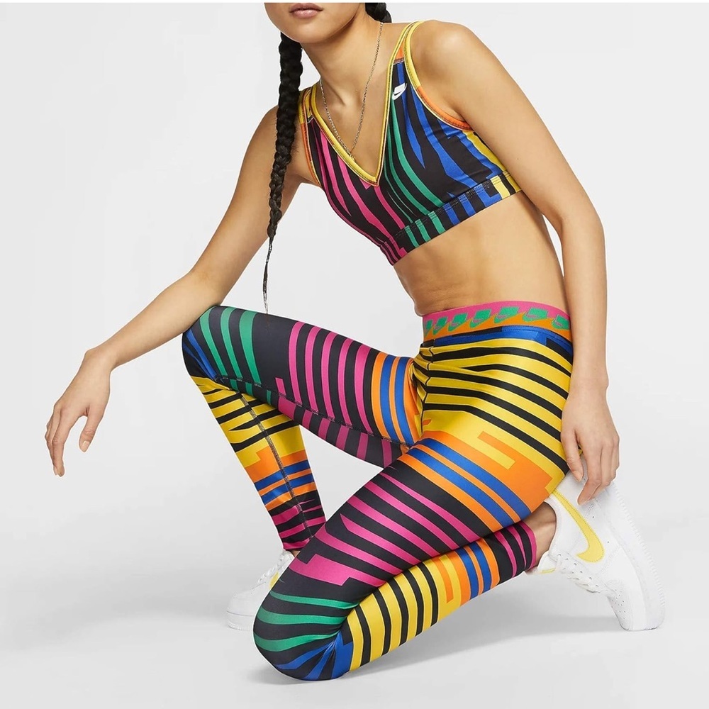 Nike Sportswear NSW Women's Printed Leggings Watermelon Size M activewear - Picture 2 of 13